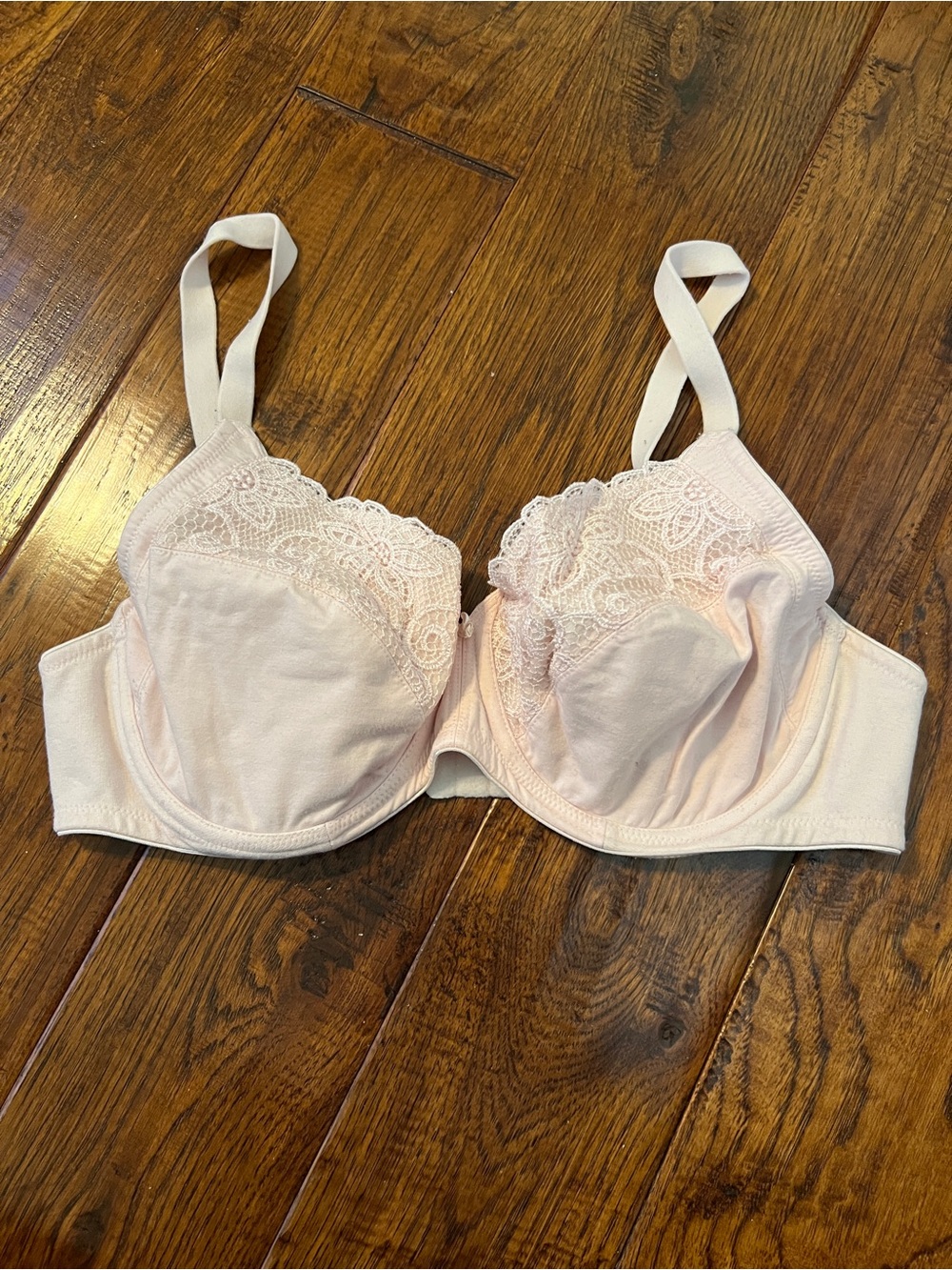 Lilyette Light Pink Lace Underwire Bra